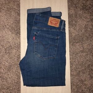 Levi’s Capris